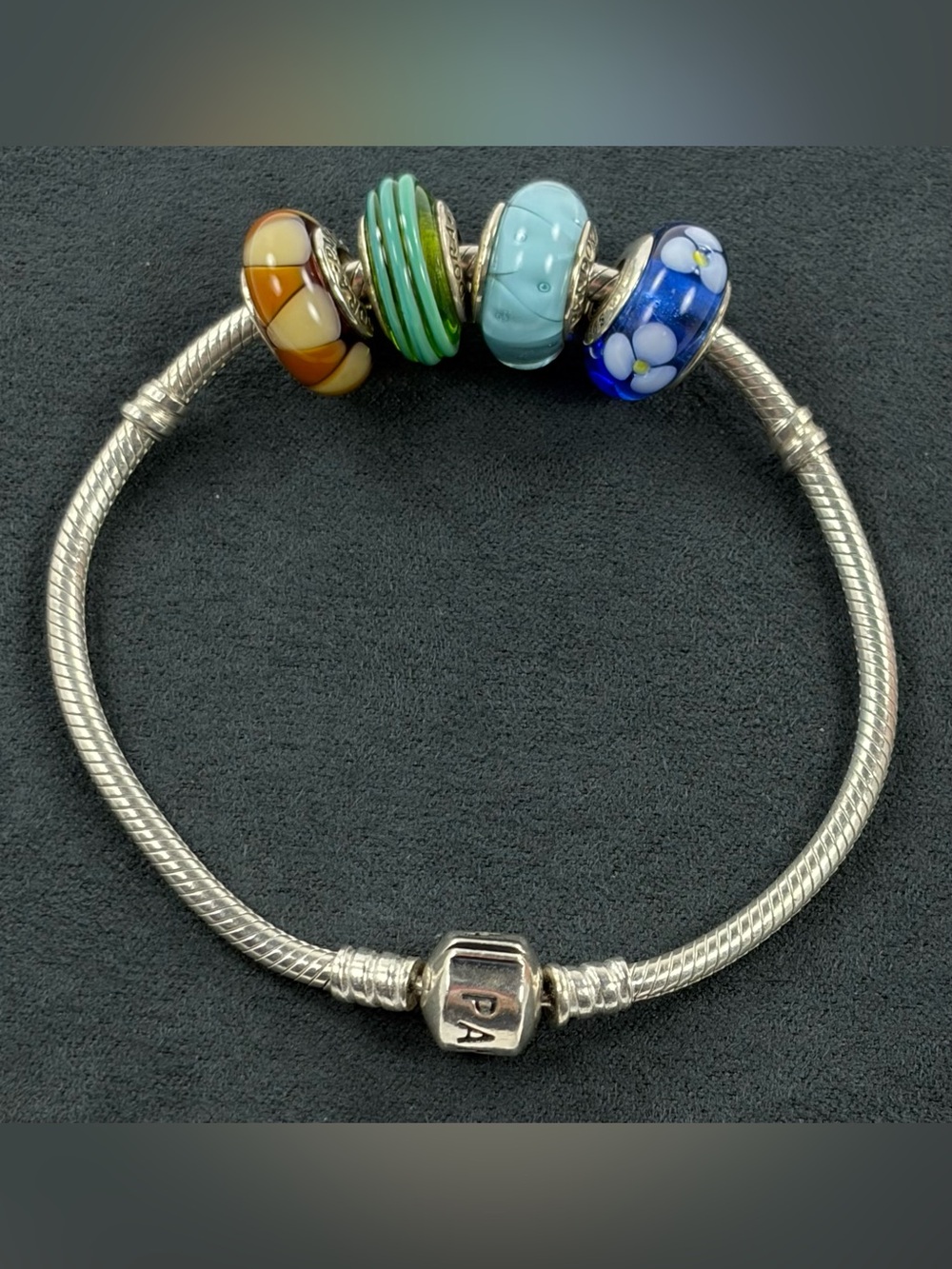 Pandora 925 Sterling Silver 19cm Bracelet + 4 Genuine Murano Glass Charms
